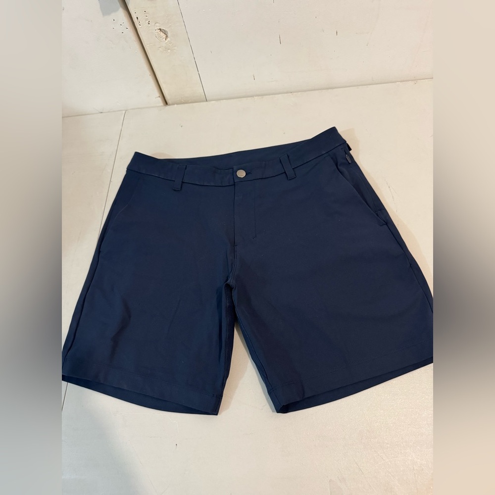 Lululemon men’s shorts size 31